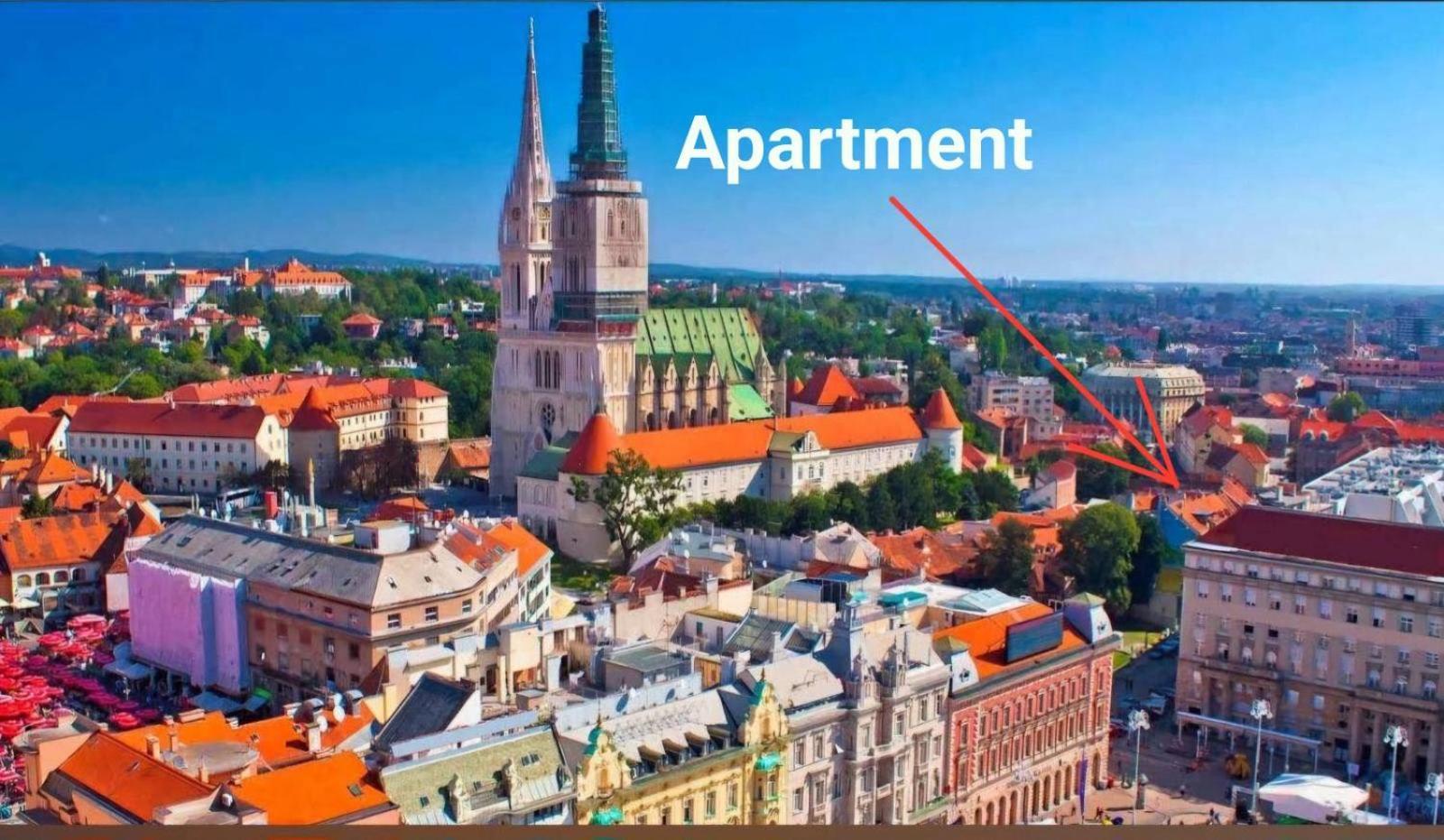 Center - Unbeatable Location Daire